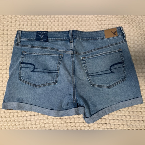 American Eagle Tomboy Midi Size 16 Jean Shorts - Picture 3 of 4